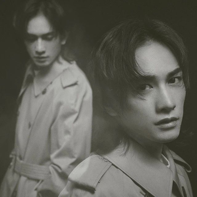 12　「霜月」の外套は、芯のある軽やかさで。