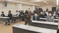 穴吹コンピュータカレッジの情報ビジネス学科2年生