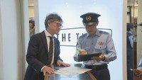 貴金属取扱店狙った窃盗事件が多発　岡山県警が防犯対策を呼び掛け　複数の対策を組み合わせて