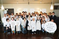 厚生労働省庁舎内の食堂にオープンした「注文をまちがえる料理店」　photo©️森嶋夕貴（D-CORD）