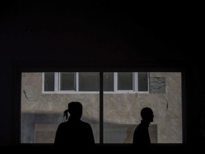 「付き合ってるの」。私を舞台に立てなくした告白に、笑うしかなくて