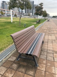 充電できるベンチは全国に30台ほど設置しているそう。