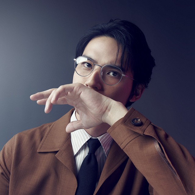 水上恒司と眼鏡。<br> ―変幻自在な男の表情管理術― <br>【真剣な表情。】