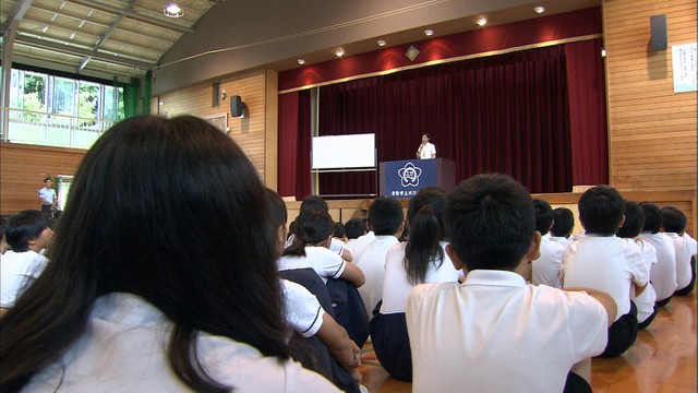 「みんなで集まって式ができる。素晴らしいこと」　豪雨で被災した真備町の小学校で終業式　岡山・倉敷