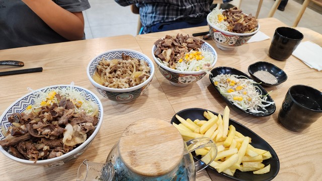 ポテトフライもオススメ！（田中英和さん提供）