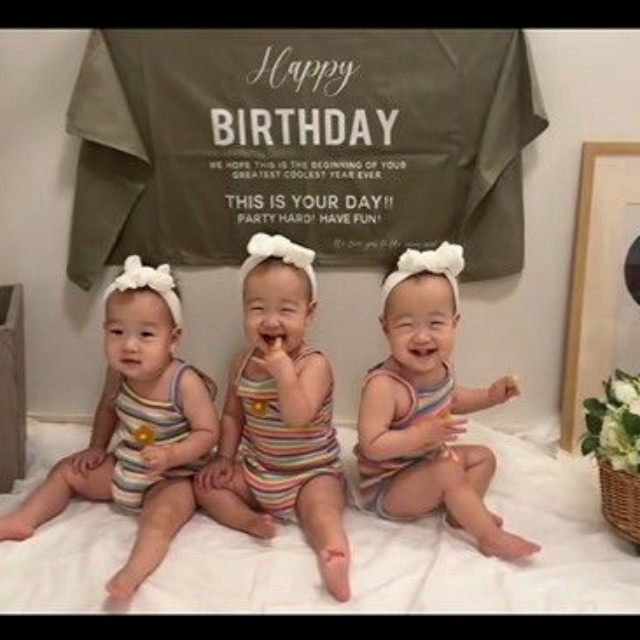 一卵性三つ子ちゃん、可愛いニコニコ笑顔♡（提供：@tripletpapa3さん）
