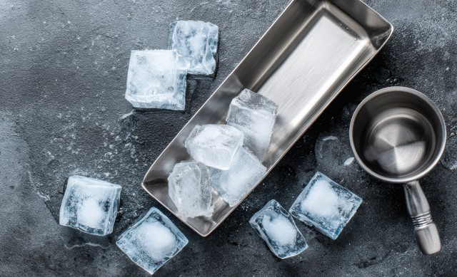 溶けにくい透明な「氷」を作る裏ワザ※画像はイメージです（PixelNexusArt/stock.adobe.com）