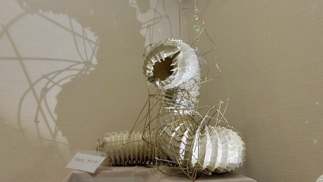 高松市で小学6年生の折り紙作家がワイヤーアートとコラボした作品展を5月24日まで開催中！　香川