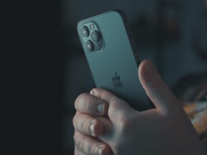 グループラインに送られてきたのは、私以外のクラスメイトが集合した写真だった