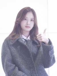 ジェイも「troistouch」がお気に入りとサムズアップ