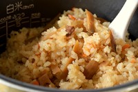 「炊き込みご飯」を作ったとき、白米のようにうまく仕上がらなかった経験はありませんか？※画像はイメージです（kikisora/stock.adobe.com）
