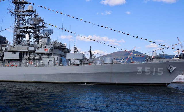 練習艦「やまぎり」※画像はイメージです（davs/photoAC）
