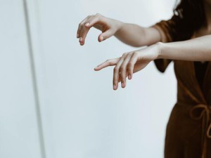 右と左が瞬時に分からなくたって、バカにしないでください