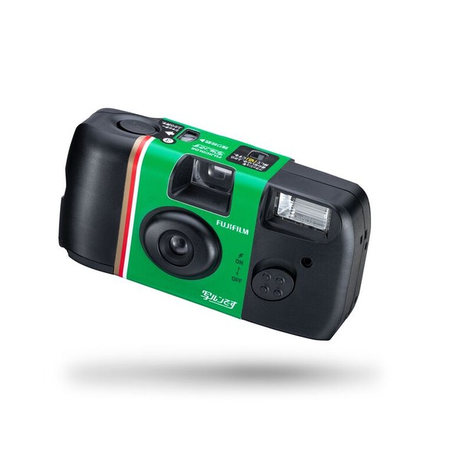 小6娘さんが初めて手にした「写ルンです」。撮り切ったカメラの行方に、母はおもわず思い出し笑い（富士フイルム提供）