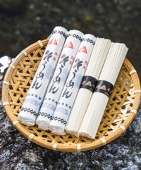 白滝製麺の半田そうめん（同社公式サイトから）