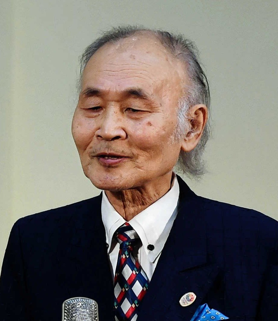 「ナンセンストリオ」岸野猛さん死去 86歳 「赤上げて、白上げて」の〝旗揚げコント〟で人気｜よろず〜ニュース