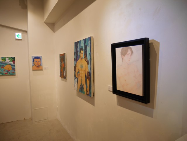 「NUDE礼賛！おとこのからだPraise of NUDE―About Male Body」会場の様子＝都内