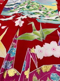 パリ展では、姪の成人式のためにデザインから手がけた友禅の振袖を展示（画像提供：タカハシ ヤスコさん）