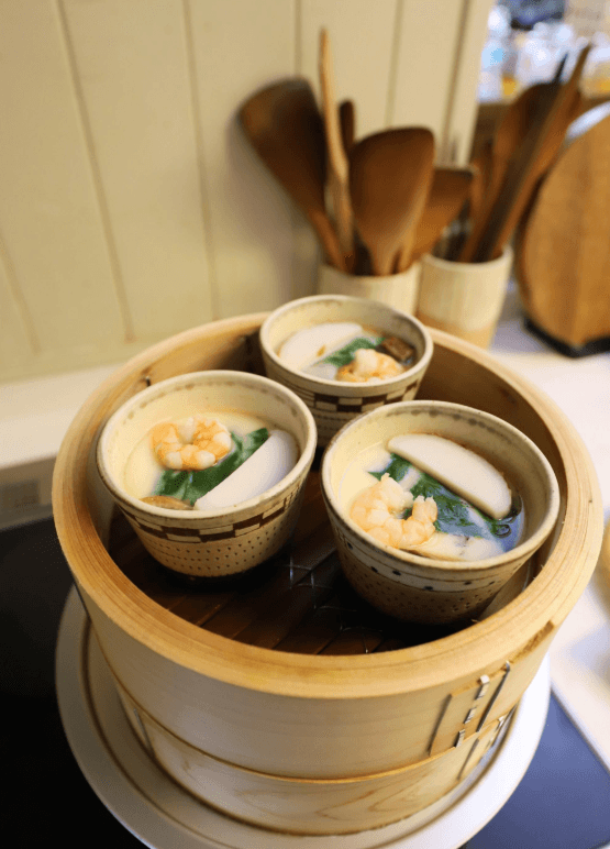 本格蒸篭で蒸す茶碗蒸し 大人でも作れる人は少ないのでは 画像提供：ゆうこ