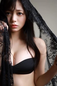 蓬莱舞さんデジタル限定写真集『無口なヴィーナス』より