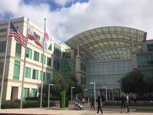 世界はオタクたちが回している