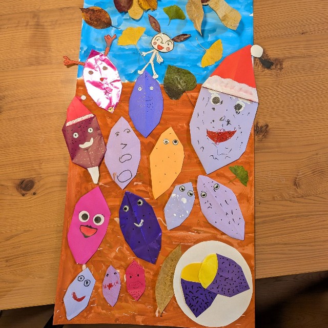 「昨年落ち葉と折り紙を使って作った壁飾りです😊」（提供：トリッシュさん）