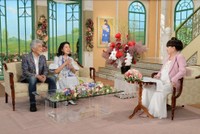 「徹子の部屋」   (右から)黒柳徹子、阿木燿子さん、宇崎竜童＝テレビ朝日提供