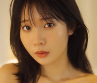 奥ゆい 1st写真集（撮影：横山マサト、KADOKAWA）