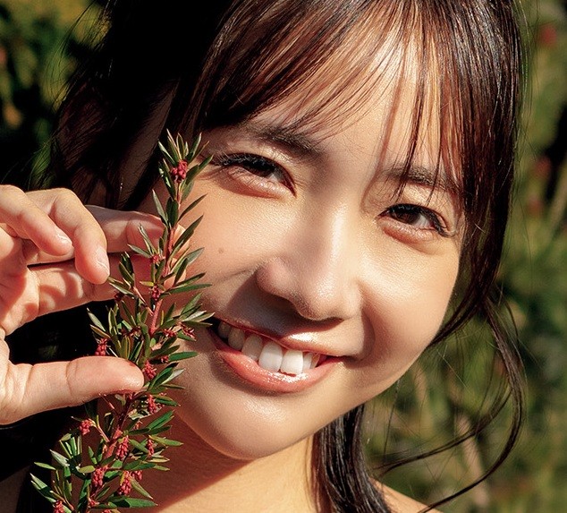 天羽希純（撮影／鈴木ゴータ　ヘアメイク／塩田結香（JULLY）　スタイリング／工藤沙恵（ミタケイショウ））