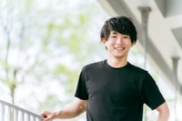 景気が上向くと「黒」のアイテムが多く購入される！？　※画像はイメージです（buritora/stock.adobe.com）