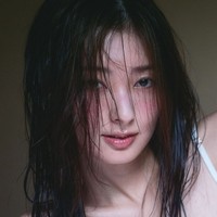 宮本茉由 写真集「ほんとはね、」（小学館）より＝撮影／中村和孝