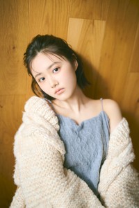 原菜乃華カレンダー 2026.04-2027.-03©KADOKAWA/撮影：熊木優