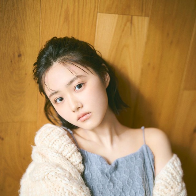 原菜乃華カレンダー 2026.04-2027.-03©KADOKAWA/撮影：熊木優