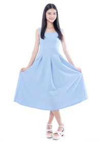 令和育ちだが「平成スタイル」に興味を抱く中学生モデル・俳優の名城莉奈