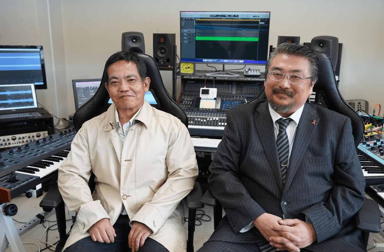 左：渋谷晋亮さん　右：村岡睦稔さん　画像提供：千葉音声研究所