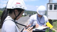 痕跡から氾濫過程を解明…河川工学の専門家が倉敷・真備町の真谷川を調査