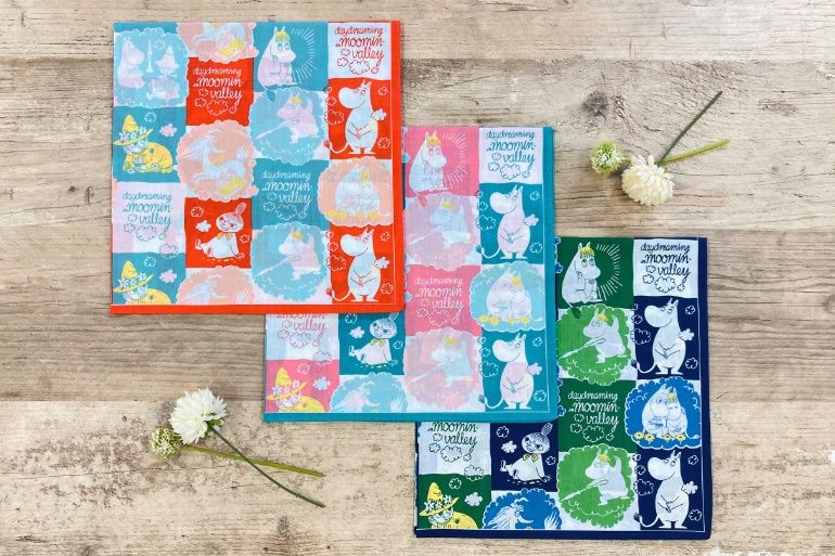 さきのばし様追加分。MOOMIN 刺繍ハンカチ ホワイト もうチェックした？ 【8/9は「ムーミンの日」】原作者の誕生日を記念