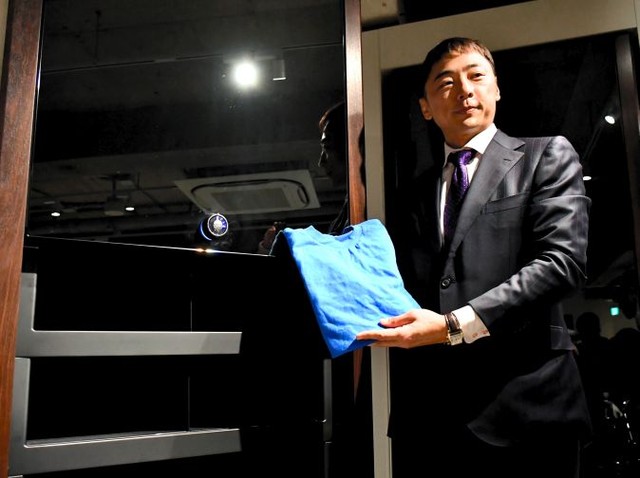 世の中にないものをつくる」。洗濯物をたたむ夢の機械 妻の一言から