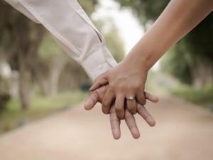 コロナにかかった私と彼。ウイルスが味方してくれた私たちの結婚