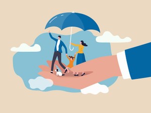 相続対策に生命保険を使う　現金より節税効果、代償金に活用も