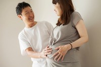 子供ができた喜び　※画像はイメージです（yanadian/stock.adobe.com/）
