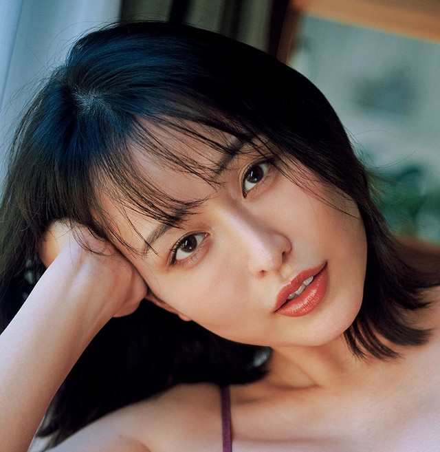 天野ちよ「週刊SPA! 」(扶桑社)4月28日号より＝撮影／岡本武志 ヘアメイク／萩村千紗子 スタイリング／田中陽子