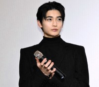 高橋文哉＝2022年