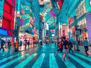 「同じ」を求める世界を出た私が選んだのは、私に無関心な街だった