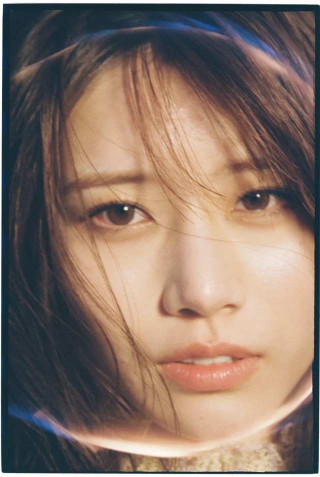 河北彩伽写真集『soft noise』(©松岡一哲／講談社)