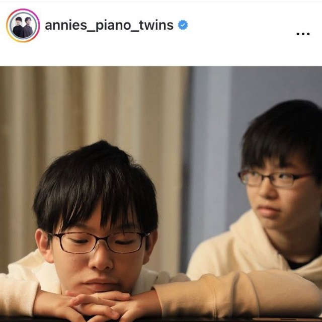 兄ーズ(Annies)のインスタグラム＠annies_piano_twinsより