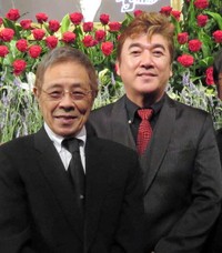 北島三郎（左）と小金沢昇司さん
