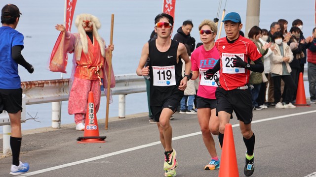10（テン）の具（グ）入りうどんが食べられる　「天狗マラソン」ランナー募集　香川・坂出市