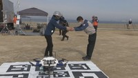 ドローンと車で心電計と薬を届ける実証実験