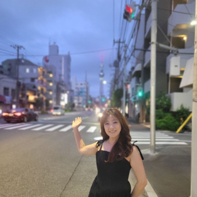 三ノ輪・土手通りからは東京スカイツリーが見える